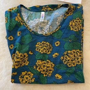 Lularoe floral classic tee